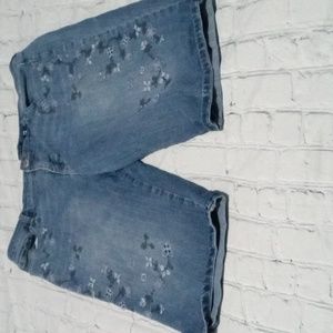 Bandolino RILEY Embroidered STRETCH Denim Size 16 SHORTS Jean MID Pockets